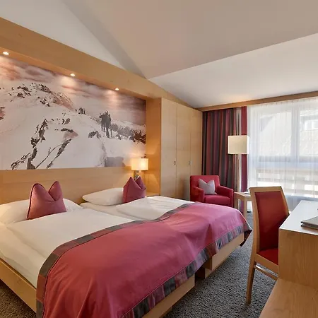 호텔 Goldener Adler 4*