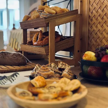 호텔 Goldener Adler 4*