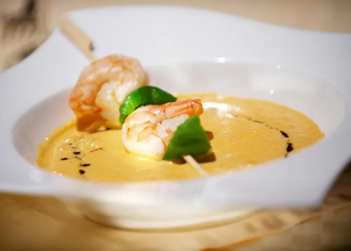 Отель Goldener Adler 4*