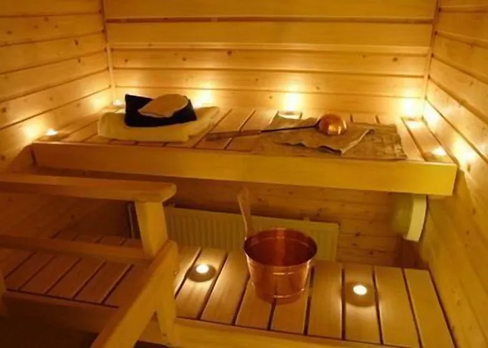 Отель Goldener Adler Ваттенс