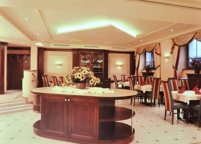 Goldener Adler Отель