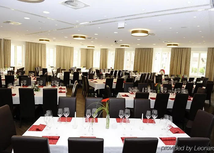 Отель Goldener Adler 4*