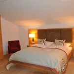 Отель Goldener Adler Ваттенс