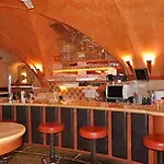 Отель Goldener Adler Ваттенс