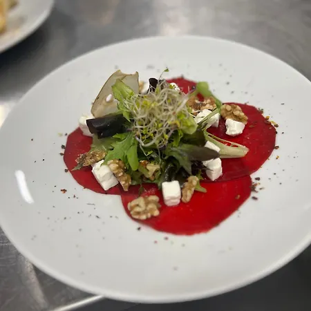 金色阿德勒瓦腾斯酒店 瓦滕斯