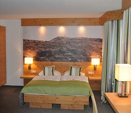 Hotel Goldener Adler 4*